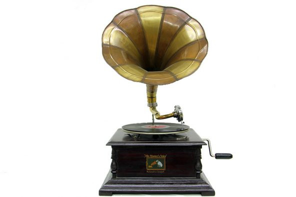 Nostaljik Ahşap Gramofon