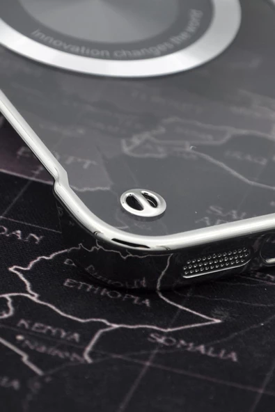 iPhone 14 Pro Uyumlu Gümüş Gri Silver Renkli İnce Kenarlı Şeffaf Sert Kapak Kılıf - Resim 4