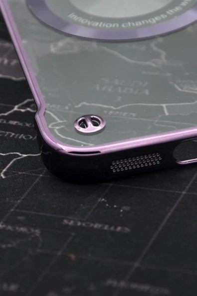 iPhone 13 Pro Uyumlu Mor Renkli İnce Kenarlı Şeffaf Sert Kapak Kılıf - Resim 4