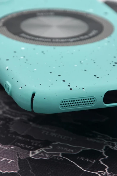 iPhone 11 Uyumlu Mint Yeşil Benekli Desenli İnce Sert Kapak Kılıf Kamera Lens Korumalı - Resim 4