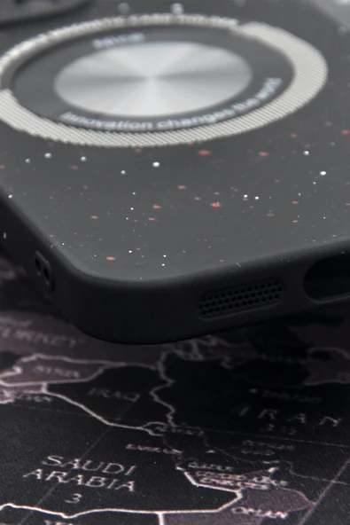 iPhone 13 Pro Uyumlu Siyah Benekli Desenli İnce Sert Kapak Kılıf Kamera Lens Korumalı - Resim 4