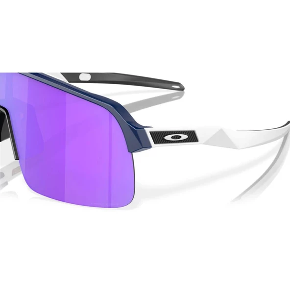 Oakley Sutro Lite Güneş Gözlüğü 946363 Matte Navy Prizm Violet - Resim 3