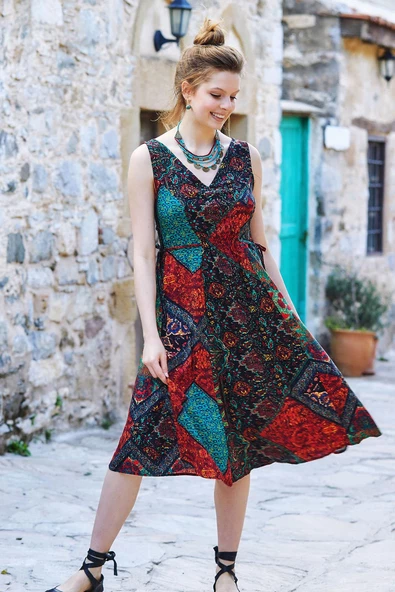 Salaş Yazlık V Yakalı Elbise ürün görseli