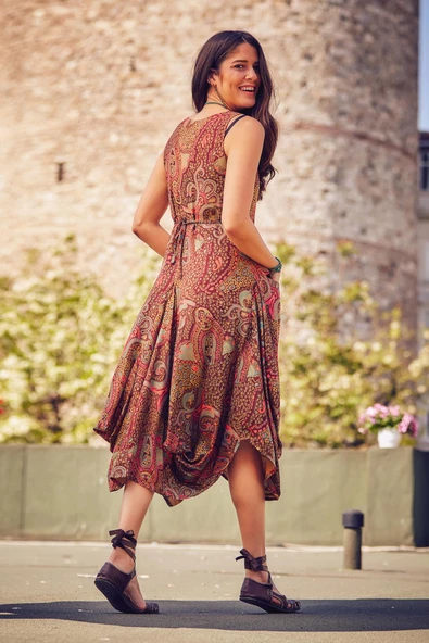 Asimetrik Etek Ucu Kayık Yaka Cepli Elbise - 4