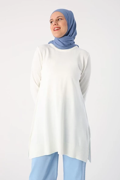 Ekru-Bisiklet Yaka Triko Tunik