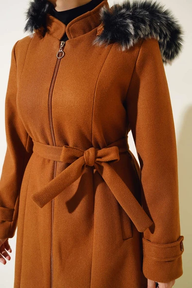 Kapüşonu Kürklü Fermuarlı Uzun Kaşe Kaban Taba - Resim 4