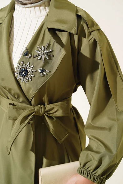 Yakası Taşlı Kuşaklı Trençkot Haki - Resim 4