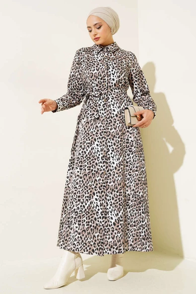 Boydan Düğmeli Leopar Desen Elbise Latte