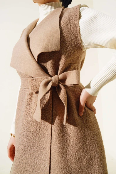 Kruvaze Yaka Uzun Buklet Yelek Vizon - Resim 4