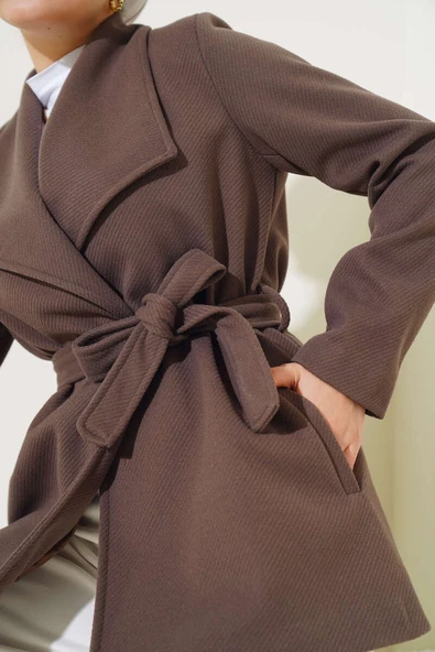 Kuşaklı Kısa Kaşe Kaban Kahve - Resim 4