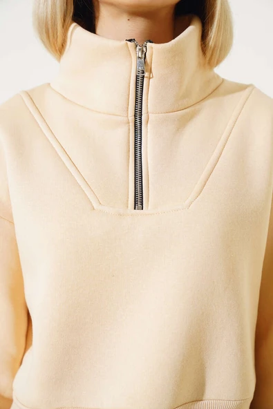 Yarım Fermuarlı Şardonlu Kısa Sweatshirt Bej - Resim 4