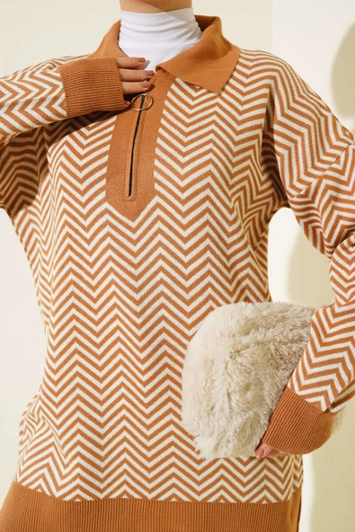 Fermuarlı Zikzak Desen Triko Tunik Latte - Resim 4