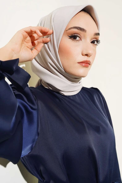 Medine İpeği Eşarp Açık Bej
