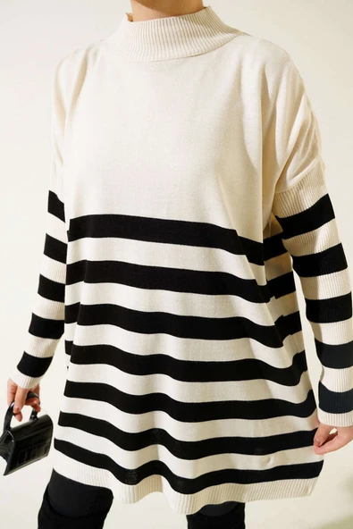 Yarım Boğazlı Çizgili Salaş Triko Tunik Bej - Resim 4