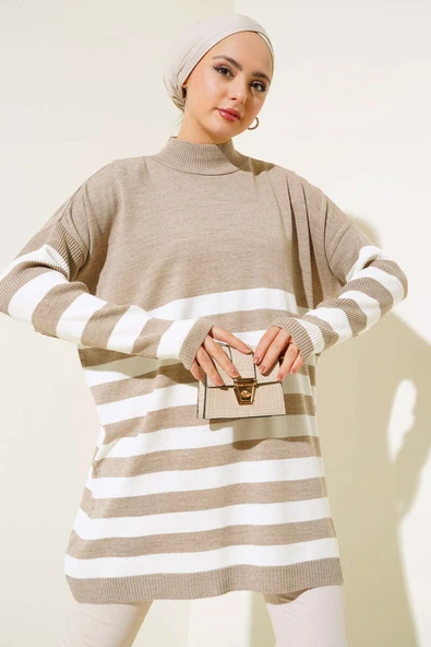 Yarım Boğazlı Çizgili Salaş Triko Tunik Vizon ürün görseli