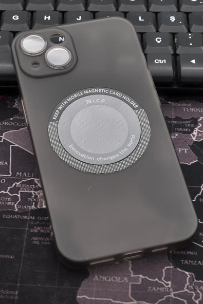 iPhone 14 Uyumlu Siyah Renkli Yarı Şeffaf İnce Sert Kapak Kılıf Kamera Lens Korumalı ürün görseli