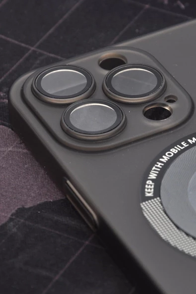 iPhone 13 Pro Uyumlu Siyah Renkli Yarı Şeffaf İnce Sert Kapak Kılıf Kamera Lens Korumalı - Resim 2