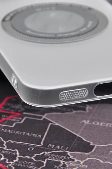 iPhone 14 Uyumlu Beyaz Renkli Yarı Şeffaf İnce Sert Kapak Kılıf Kamera Lens Korumalı - Resim 4