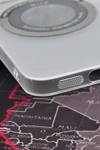 iPhone 14 Pro Max Uyumlu Beyaz Renkli Yarı Şeffaf İnce Sert Kapak Kılıf Kamera Lens Korumalı - Resim 4