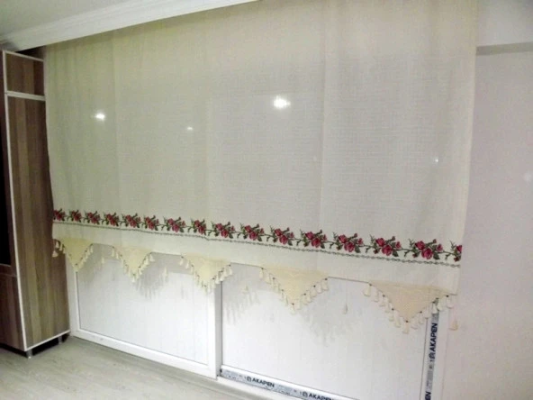 El İşi Dantelli Kanaviçe Buldan Perdesi (140*150)