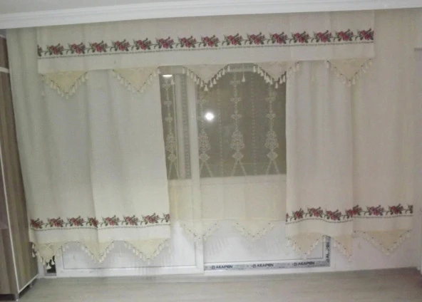 El İşi Dantelli Kanaviçe Buldan Perdesi (215*200)