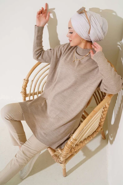 Yarım Boğazlı Kolu Fitilli Triko Tunik Vizon ürün görseli