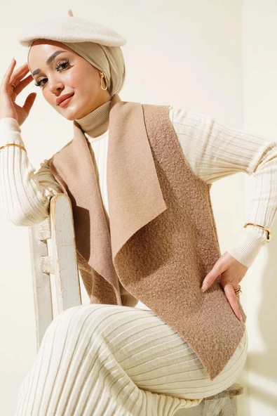 Kısa Buklet Yelek Vizon ürün görseli