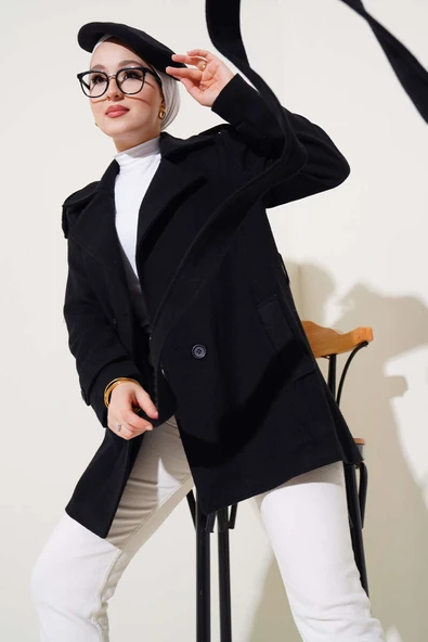 Omuz Apoletli Kısa Kaşe Kaban Siyah ürün görseli 1