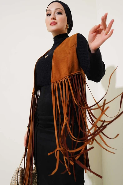 Püsküllü Süet Yelek Taba ürün görseli