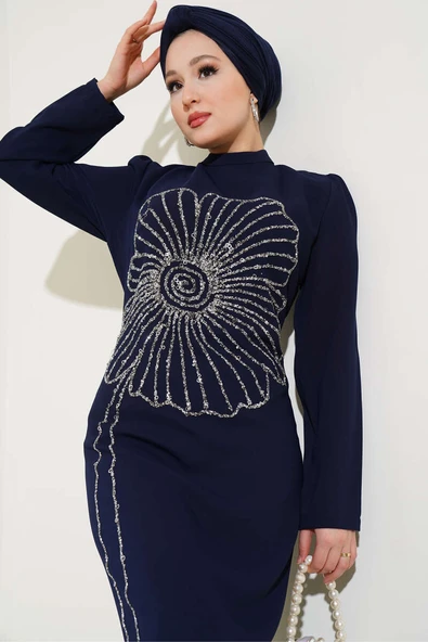 Çiçek Desen Taşlı Büyük Beden Elbise Lacivert ürün görseli 1