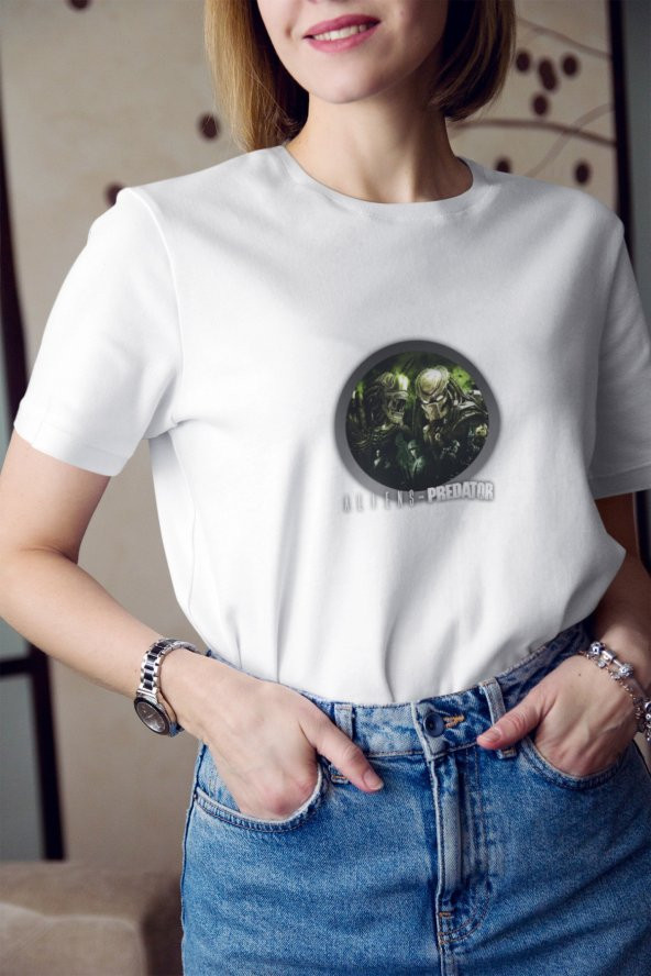 Aliens Vs Predator Renkli Baskılı Tişört Kadın Hediye Doğum Günü Hediyesi ürün görseli