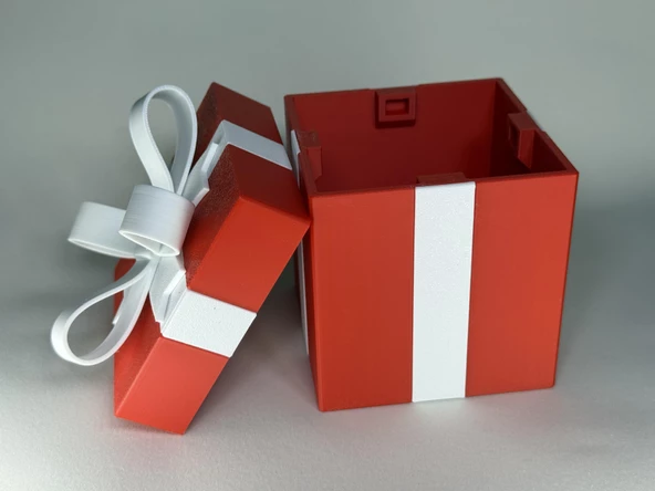 Özel Tasarım Kilitli Kırmızı Kare Hediye Kutusu - Sevginizi Ölümsüzleştirin - 4