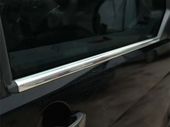 VW Transporter T6.1 Cam Çıtası 2 Prç. Krom 2020 ve Sonrası
