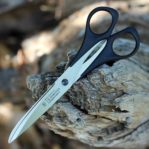 Victorinox Çok Amaçlı Profesyonel Makas Siyah 8.0906.16 - 4