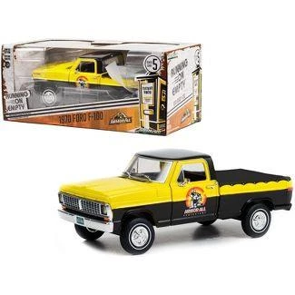 Greenlight 1970 Ford F-100 Pickup Truck Black and Yellow with Bed Cover "Armor All" "Running on Empty" Series 5 1/24 Diecast Model Araba