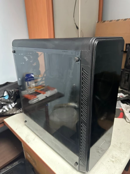 Rampage ESCAPE Temper Camlı 4 Ad. 5 Renk Fanlı Gaming Oyuncu Kasası PSU YOK 2.EL - 2
