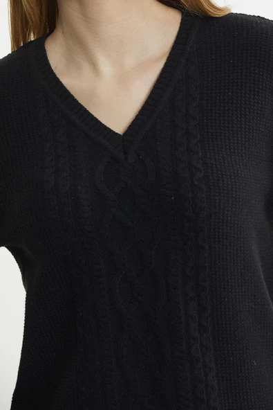 V Yaka Motifli Yünlü Triko Kazak - Siyah - 4