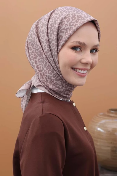 Leopar-Desenli Pamuk Viskon Şal - Resim 3