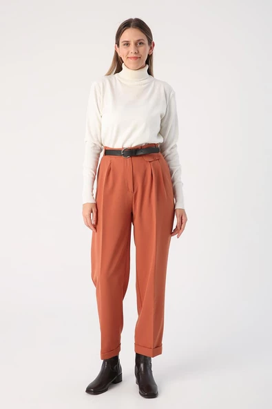 Yeni Kremit-Kemerli Duble Paça Pileli Havuç Pantolon - Resim 2