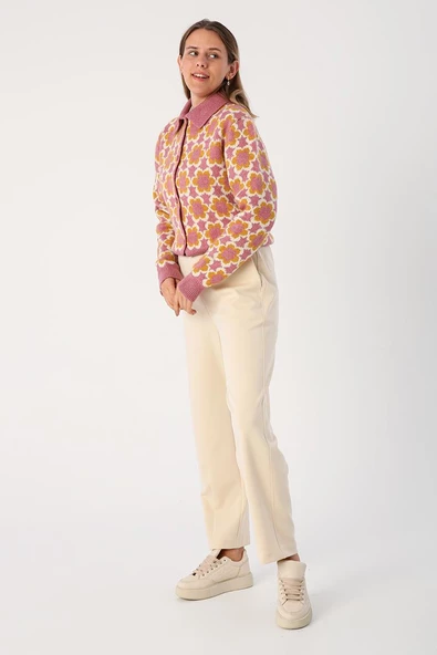 Krem-Paçası Pensli Rahat Kalıp Pantolon - Resim 3