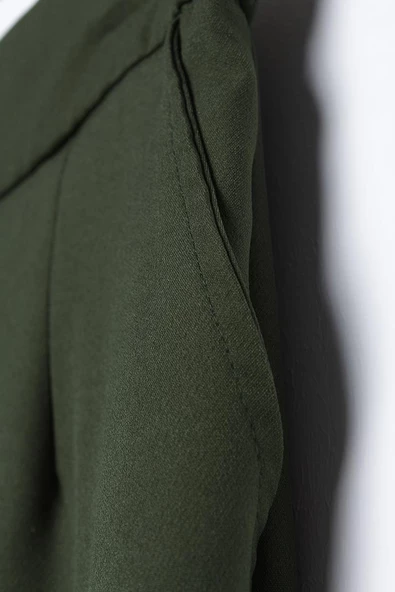 Koyu Yeşil-Paçası Yırtmaçlı Pantolon - Resim 5