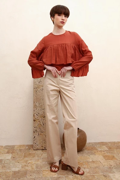 Taş-Pamuklu Ütü İzli Paçası Yırtmaçlı Likralı Bol Paça Pantolon ürün görseli 1