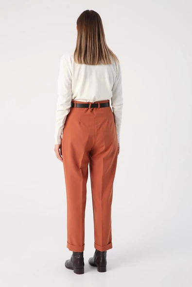 Yeni Kremit-Kemerli Duble Paça Pileli Havuç Pantolon - Resim 4