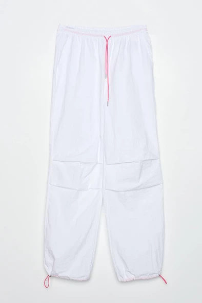 Beyaz-Paraşüt Kumaş Pile Detaylı Paçası Büzgülü Pantolon - Resim 9