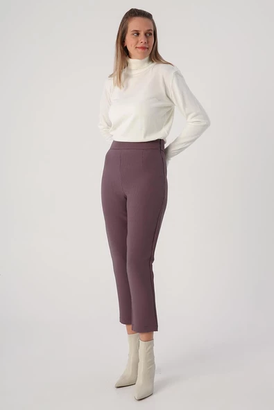 Açık Gül-Jakarlı Klasik Rahat Pantolon ürün görseli 1