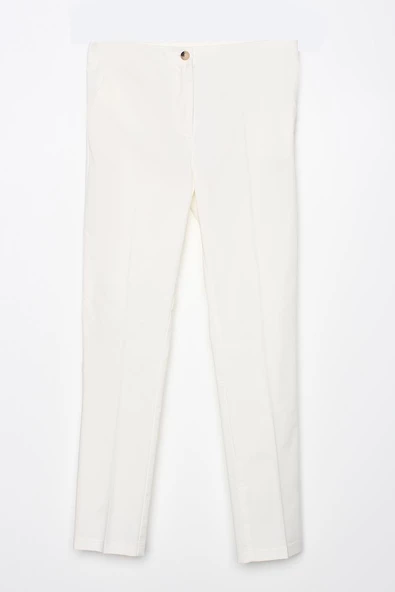 Kırık Beyaz-Pamuklu Ütü İzli Cepli Likralı Dar Paça Pantolon - Resim 6