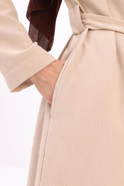 Bej-ŞÖMİZİYE YAKALI DÜĞMELİ KUŞAKLI KAP - 5