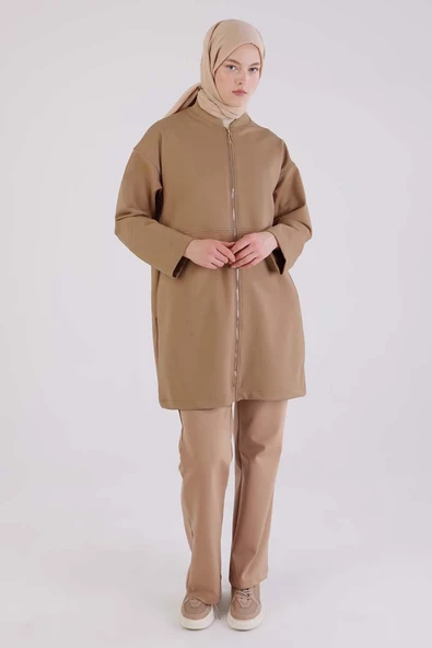 Koyu Bej-Fermuarlı Kolej Yakalı Ceket
