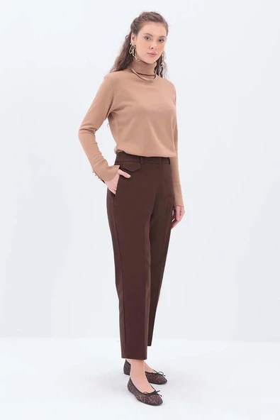 Kahve-Süs Cep Kapaklı Pensli Havuç Pantolon - Resim 3