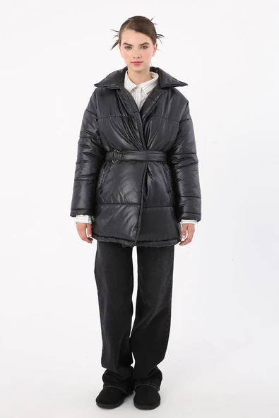 Siyah-Kalpli Kemer Aksesuarlı Şişme Mont - 2